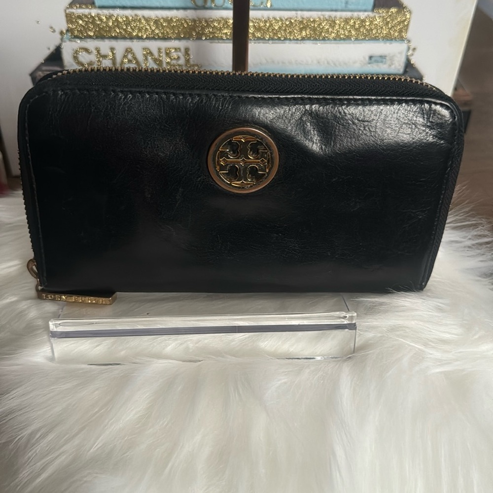 GUC Tory Burch continental wallet